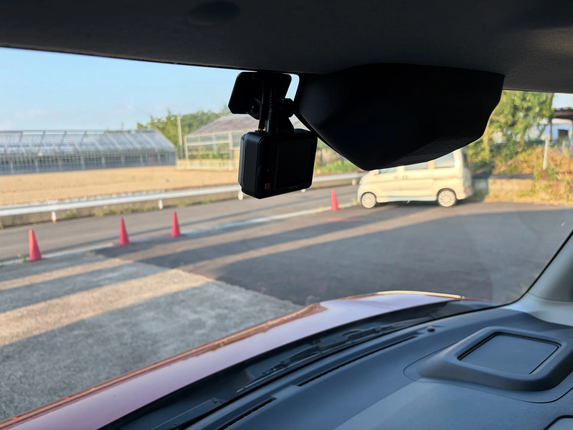 車内からみたフロントドライブレコ－ダ－